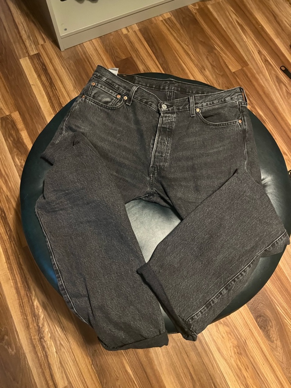 SOLD Men's Black Levi 501s Jeans - Classic Straight Fit